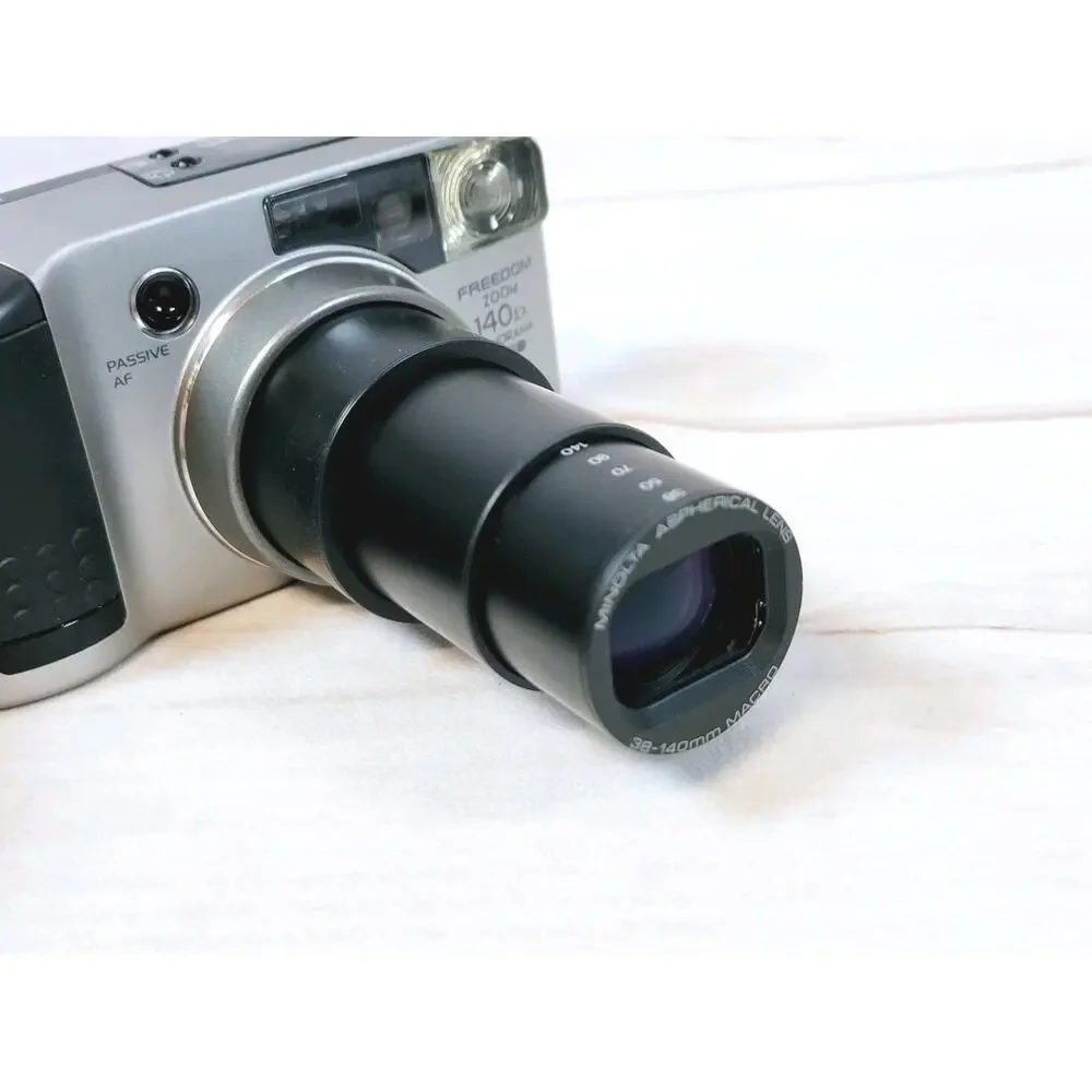 Minolta Freedom Zoom 140EX Panorama Date 35mm Film Camera 38-140mm Point Shoot
